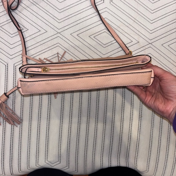 Tory Burch | McGraw Pink Leather Fold-Over Crossbody Bag | Excellent Condition - Picture 9 of 9